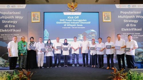 Kick Off SMK Pusat Keunggulan Elektrifikasi Elektro Industri Otomotif